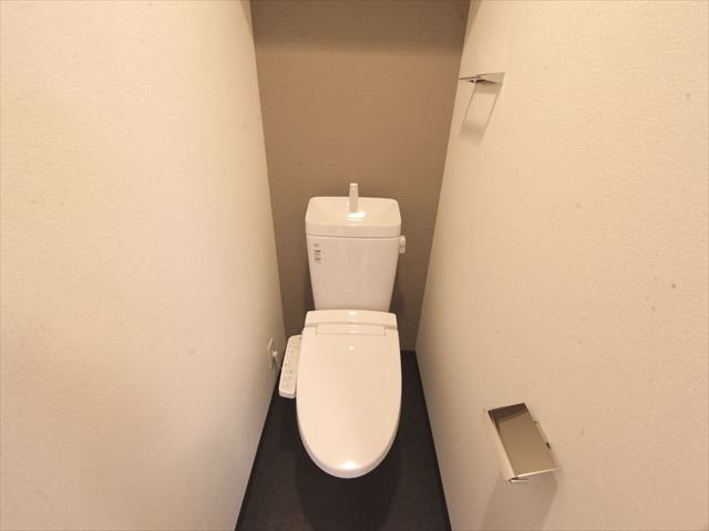 アドバンス名古屋モクシー トイレ