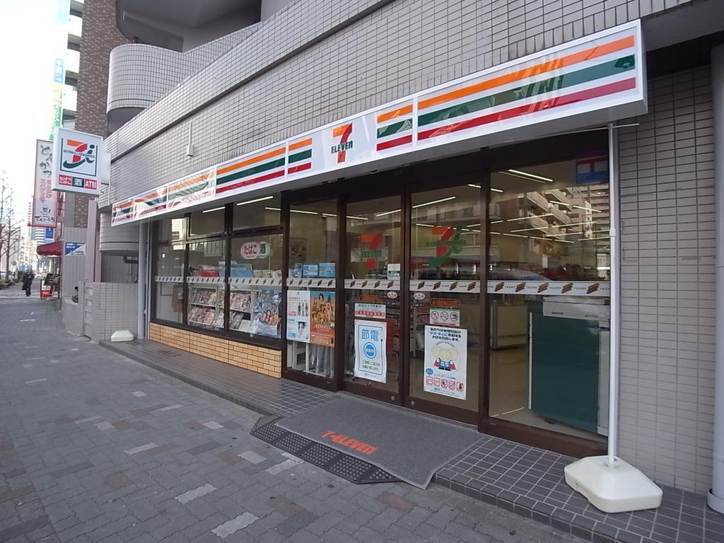 アドバンス名古屋モクシー コンビニ