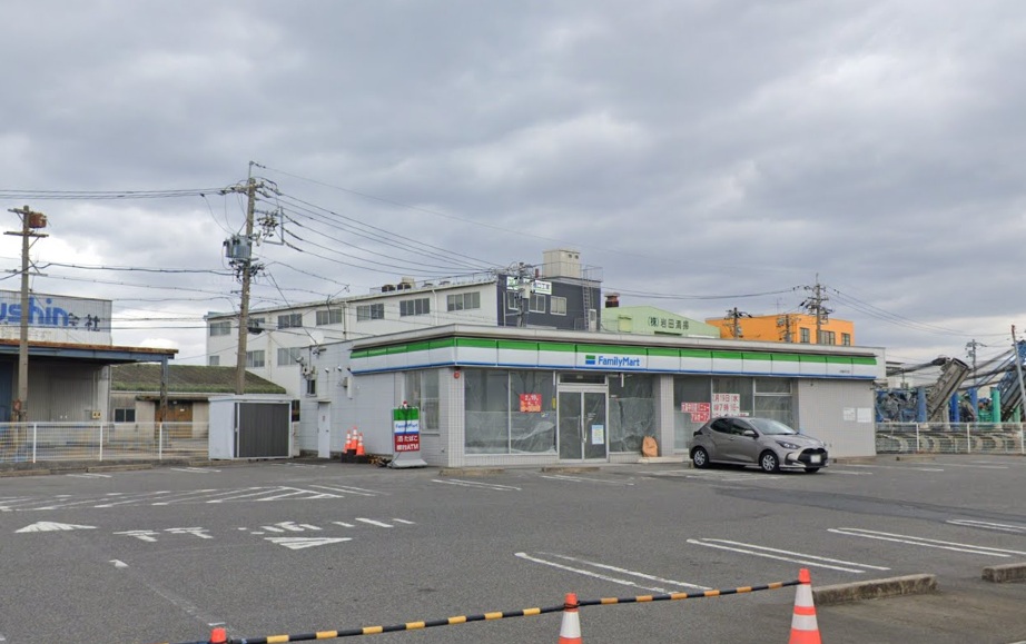 ハーモニーテラス大高町 コンビニ