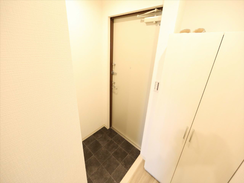 ヴィラマルグリット 玄関