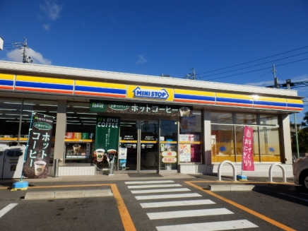 グリエラ大江 コンビニ