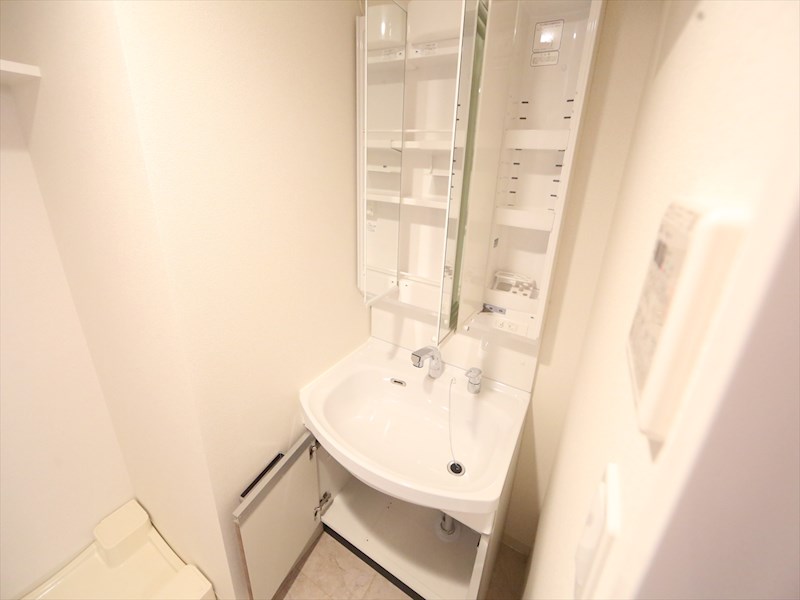 プレサンス鶴舞ファースト 洗面所