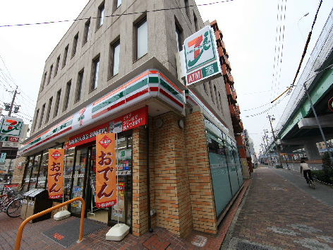 Ｓ－ＦＯＲＴ金山 コンビニ