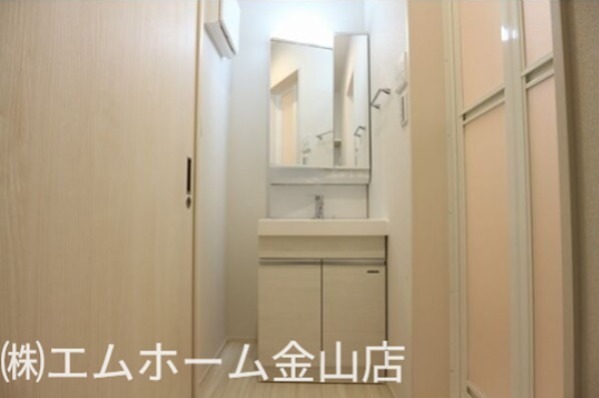 Grandtic Moralis N 洗面所