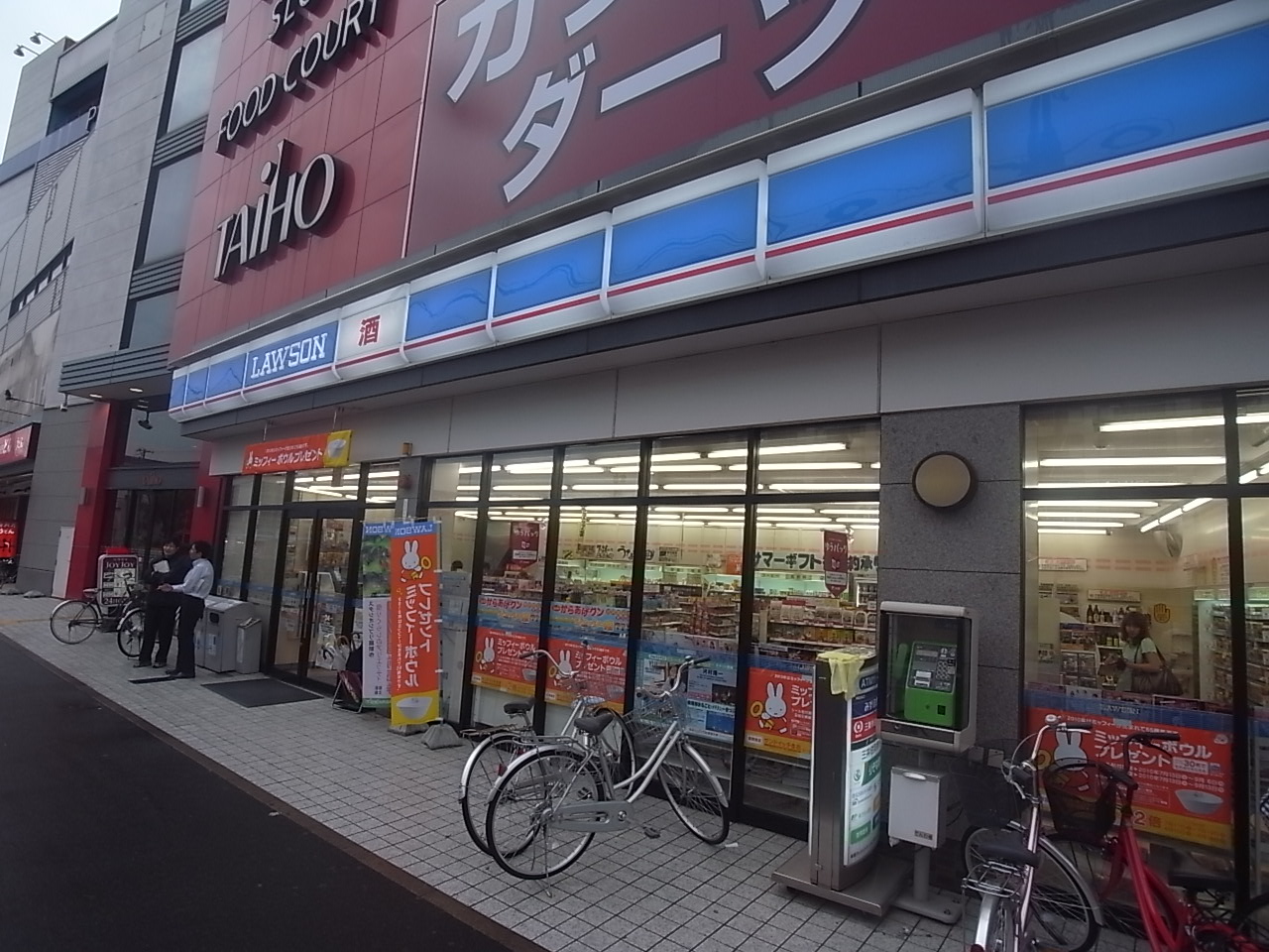Ｓ－ＦＯＲＴ熱田六番 コンビニ