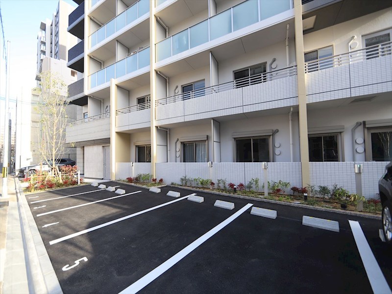 ブランシエスタ金山北 駐車場