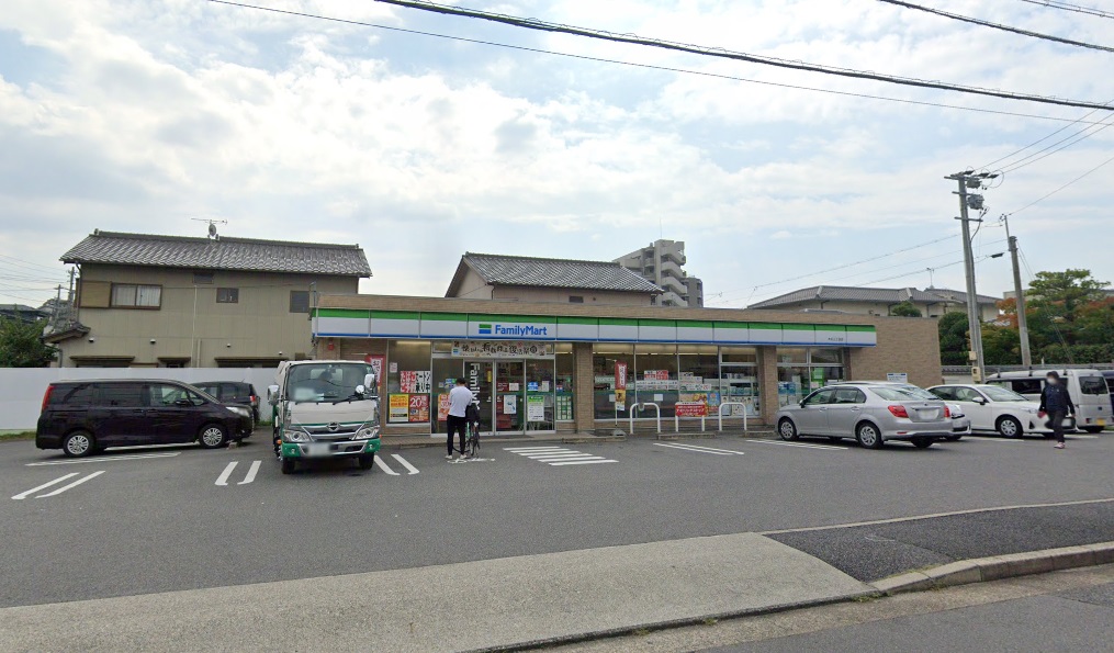 CRASTINE大杉 コンビニ