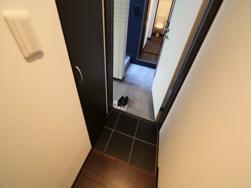 アーティ山王 玄関