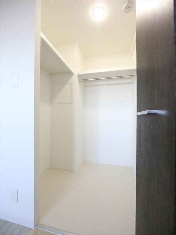 リアレクト白壁 収納