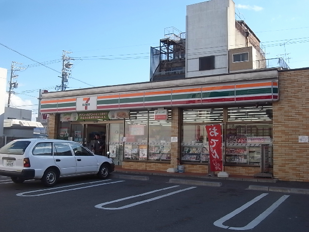 アイコート六番 コンビニ