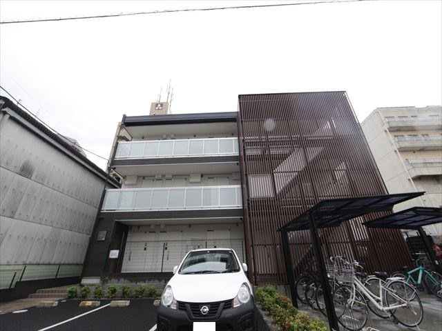 リブリ・植田西 外観