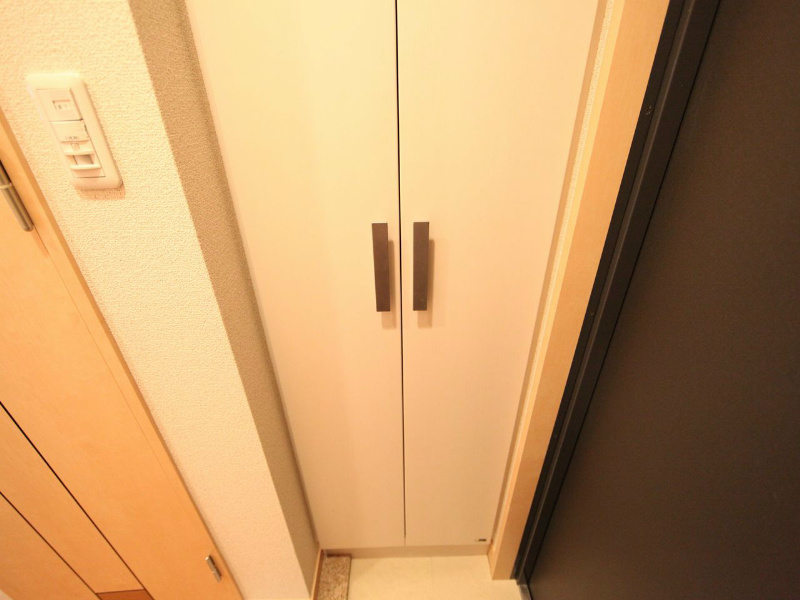 プレサンス名古屋駅前ヴェルロード 玄関