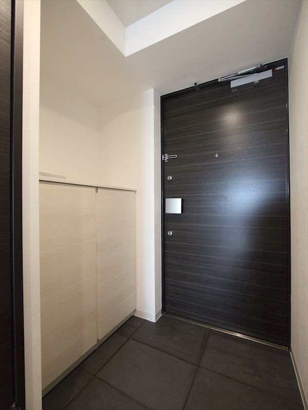 S-RESIDENCE名駅南 玄関
