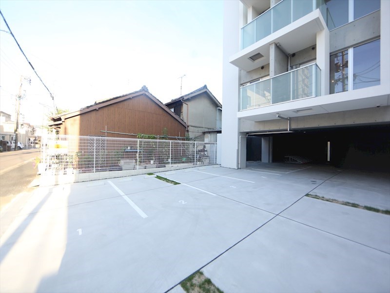 ＣＯＺＹ名城公園 駐車場