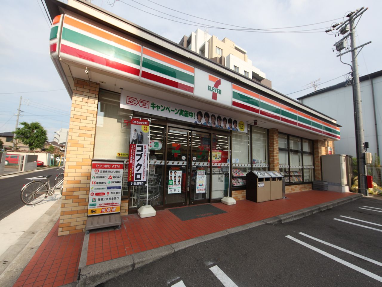 ＣＯＺＹ名城公園 コンビニ