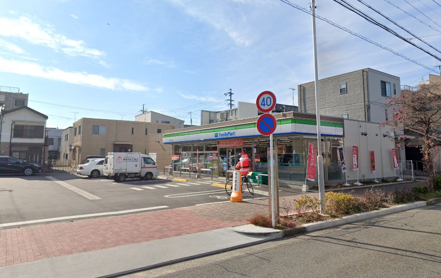 ＣＯＺＹ名城公園 コンビニ