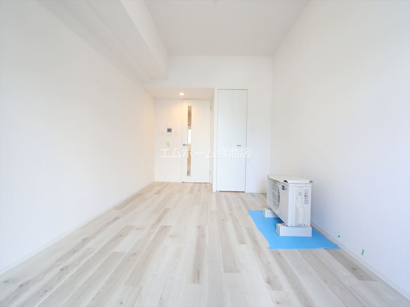 エスリード今池ルミナス リビング