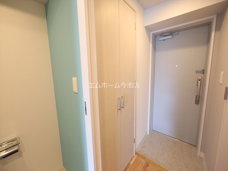 アンジュ栄 玄関