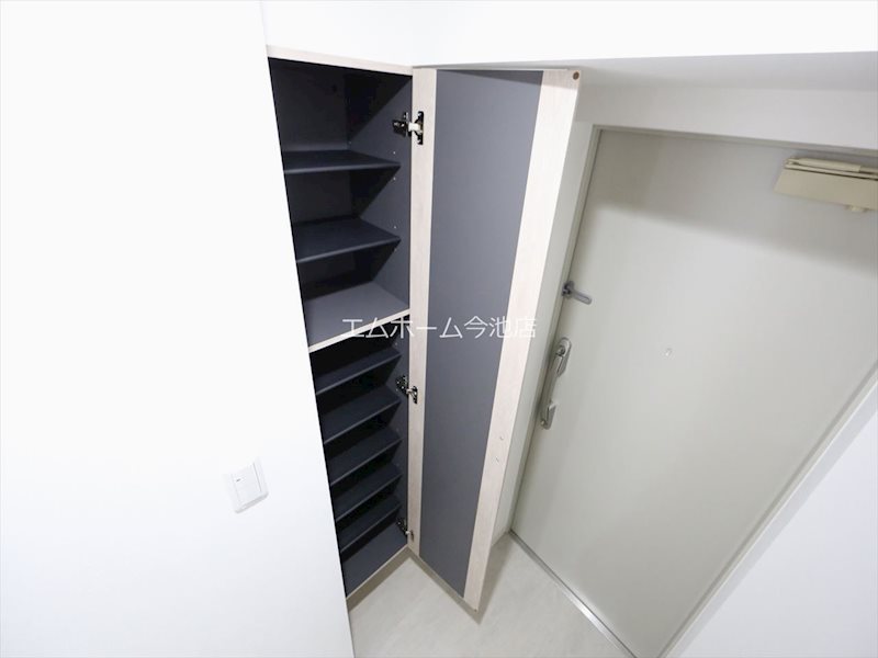 アクアコート大曽根 玄関
