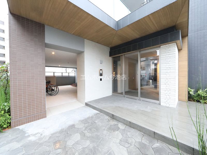Adel Dorf 本郷 エントランス