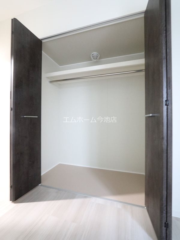 Adel Dorf 本郷 収納