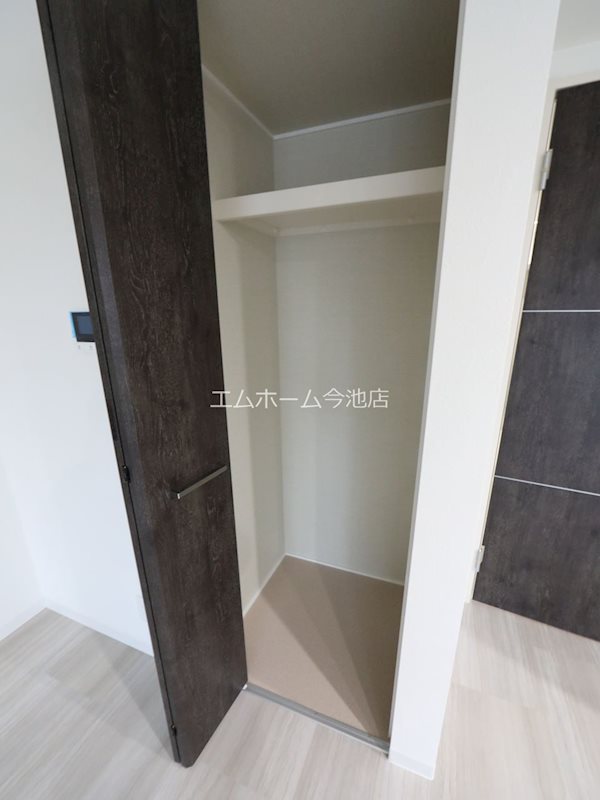 Adel Dorf 本郷 収納
