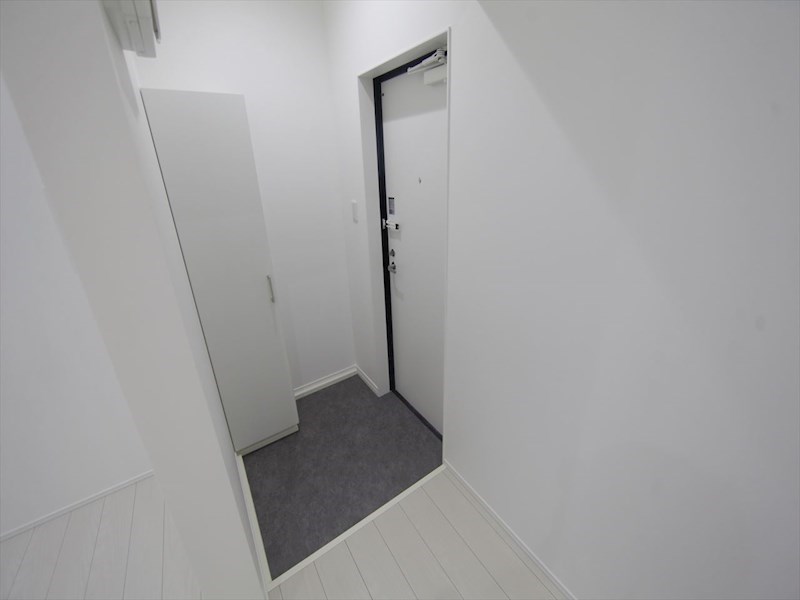 rn Terrace 守山 玄関