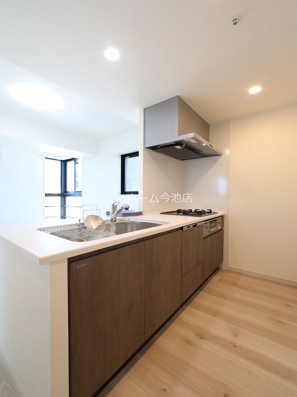 S-RESIDENCE高岳clarity キッチン