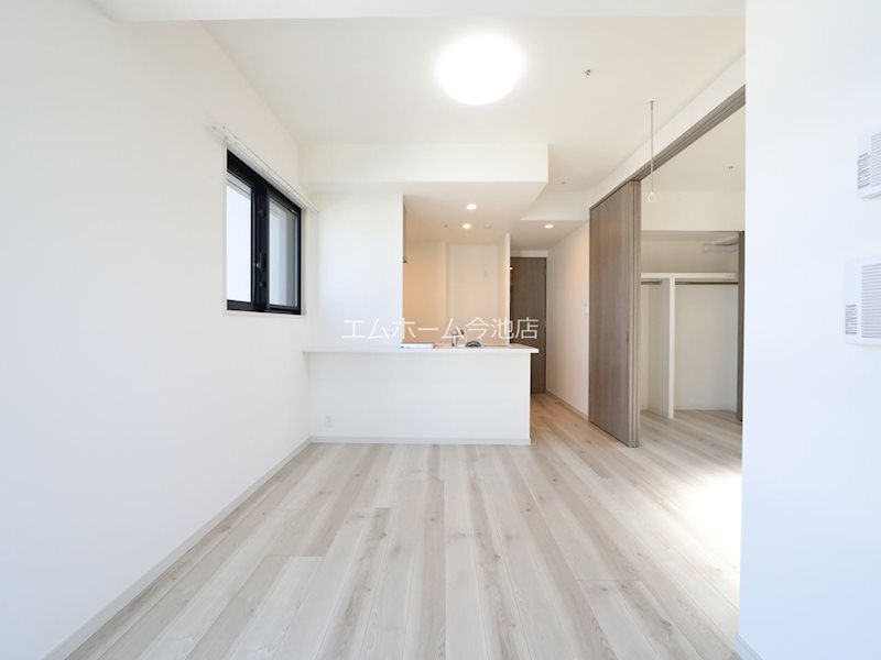 S-RESIDENCE高岳clarity リビング