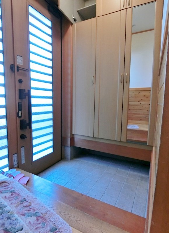 小野塚邸戸建 玄関