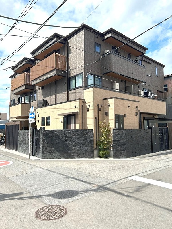 シャトー・レノア 外観
