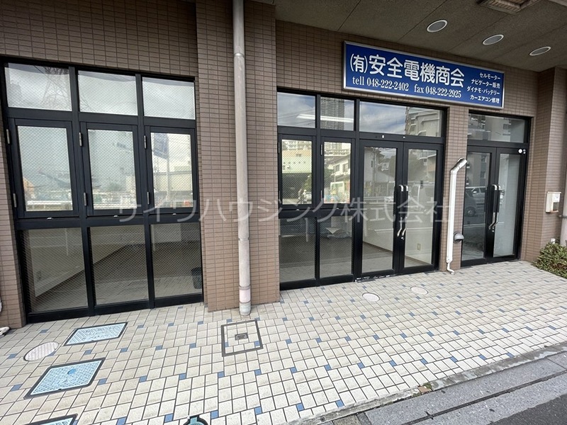 ワイズフラット 玄関