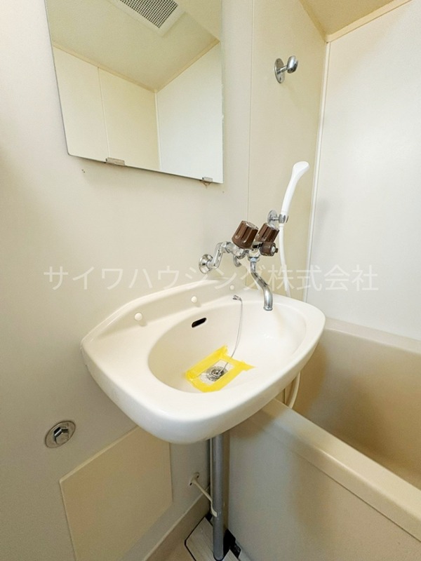 グランデ蕨 洗面所