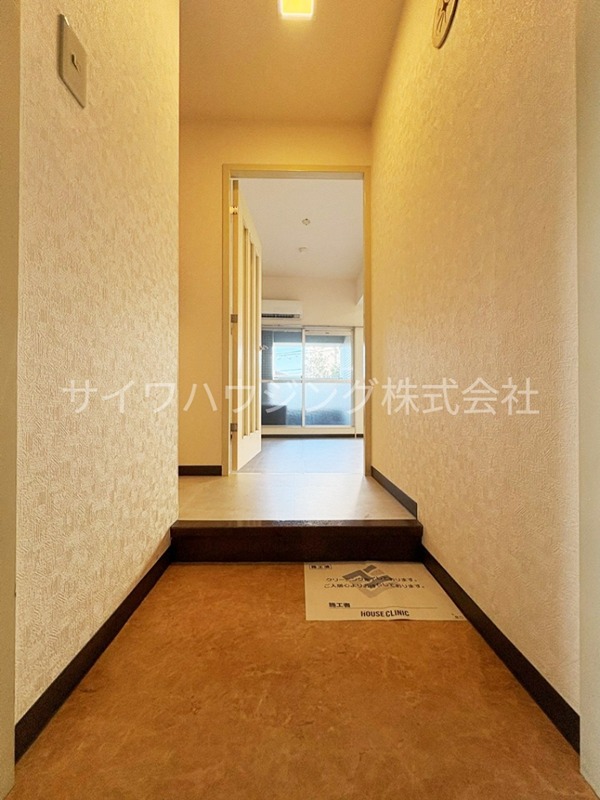 グランデ蕨 玄関