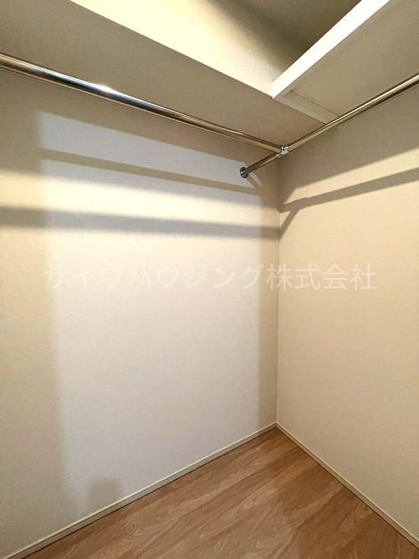 レーベン川口元郷Sta.Front 収納