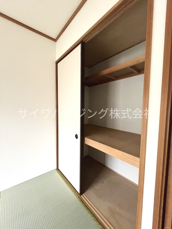 パインクレスト 収納