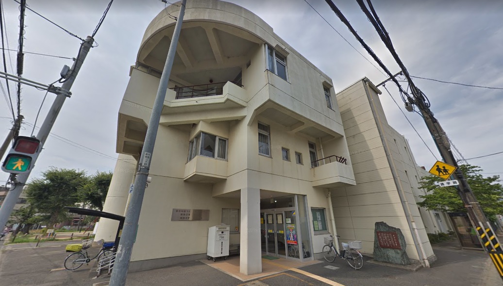 パインクレスト 図書館