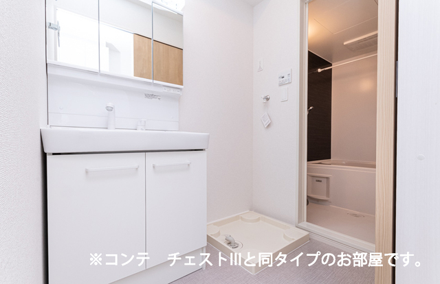 ヒカルサ川口芝西 洗面所