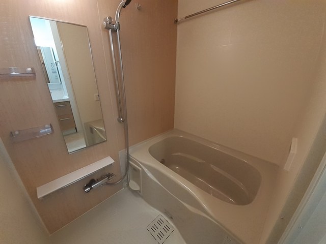 スプリングアイ 風呂画像
