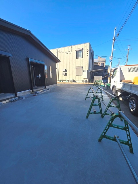 A.Links 駐車場