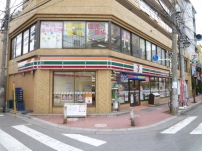 Southern Court コンビニ