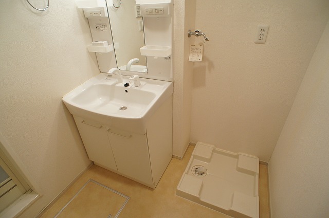 ＹＨ・ルガート 洗面所