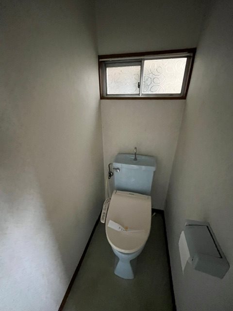 蕨市北町５丁目戸建て トイレ