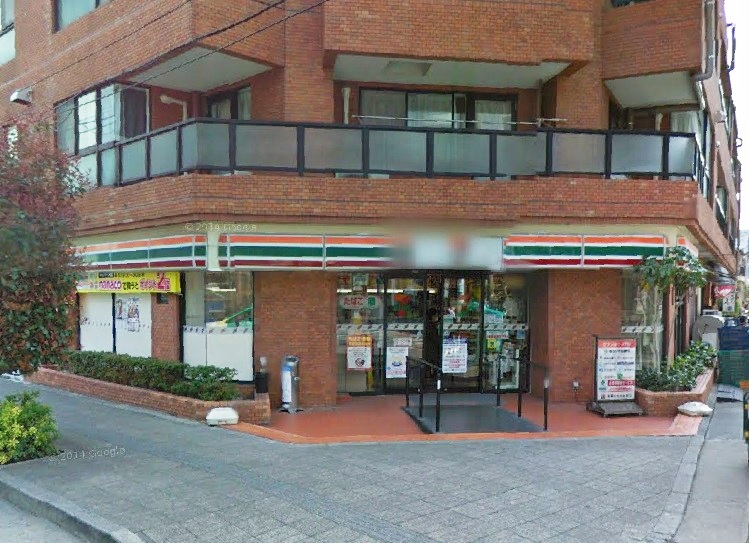 チェスターハウス川口 コンビニ