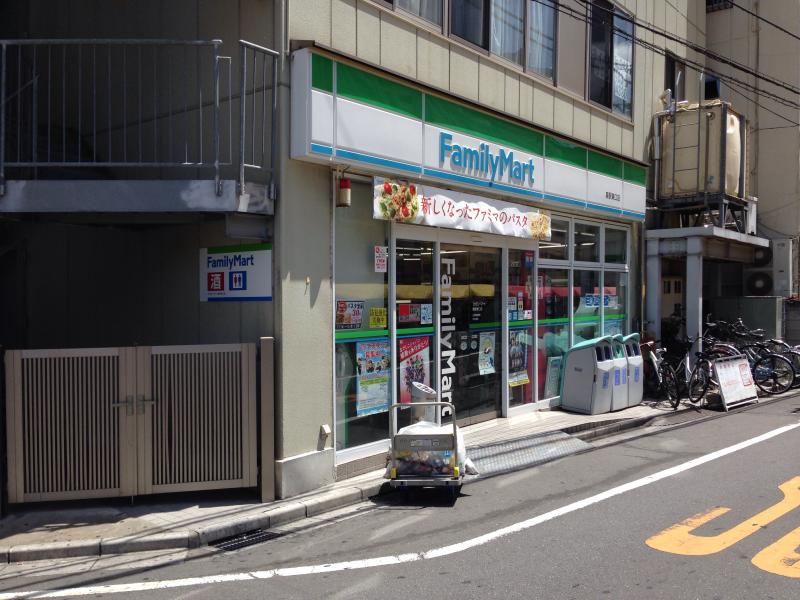 ラフィスタ芝新町 コンビニ