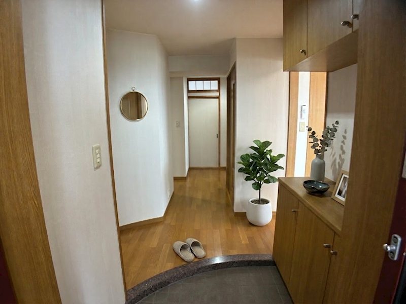 T-one MIYAHARA 　West B 玄関