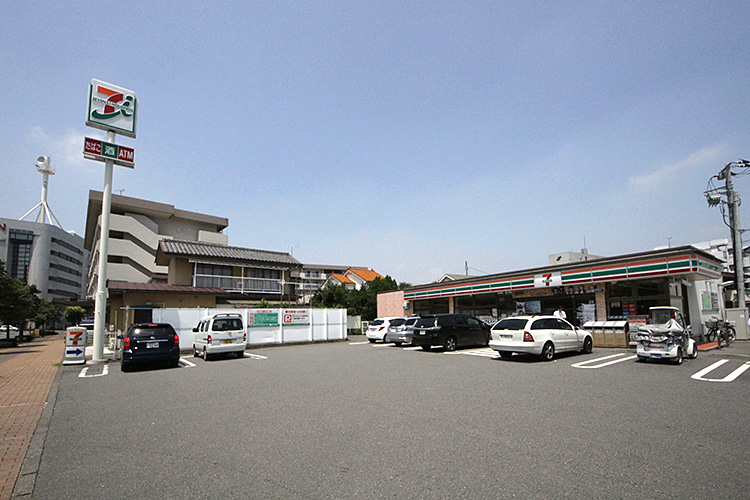 東工業ビル　2F コンビニ