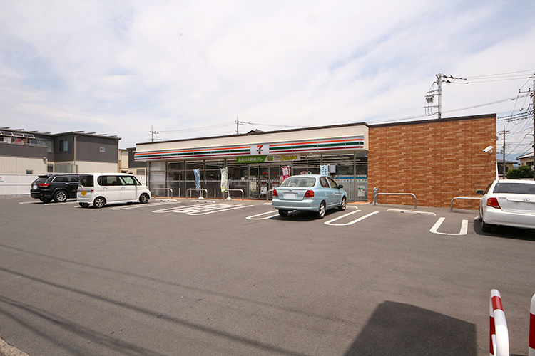 東工業ビル　2F コンビニ