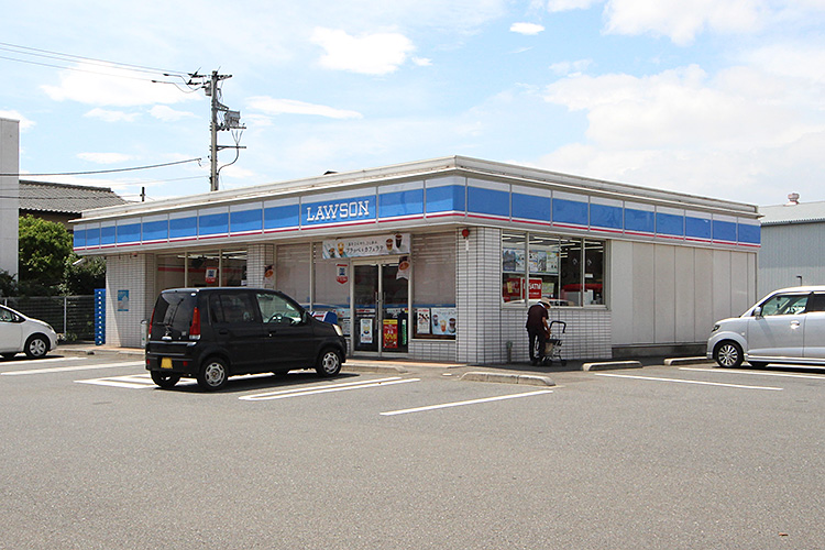 ユニヴェールA コンビニ