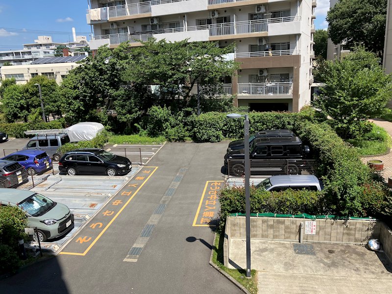経堂家族寮（フレール西経堂） 駐車場